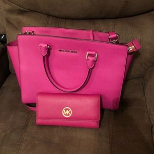 MK purse with wallet